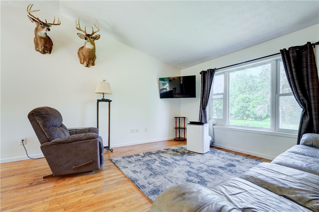 4919 Upper Holley Road Clarendon, NY 14470 - Photo 4 of 50