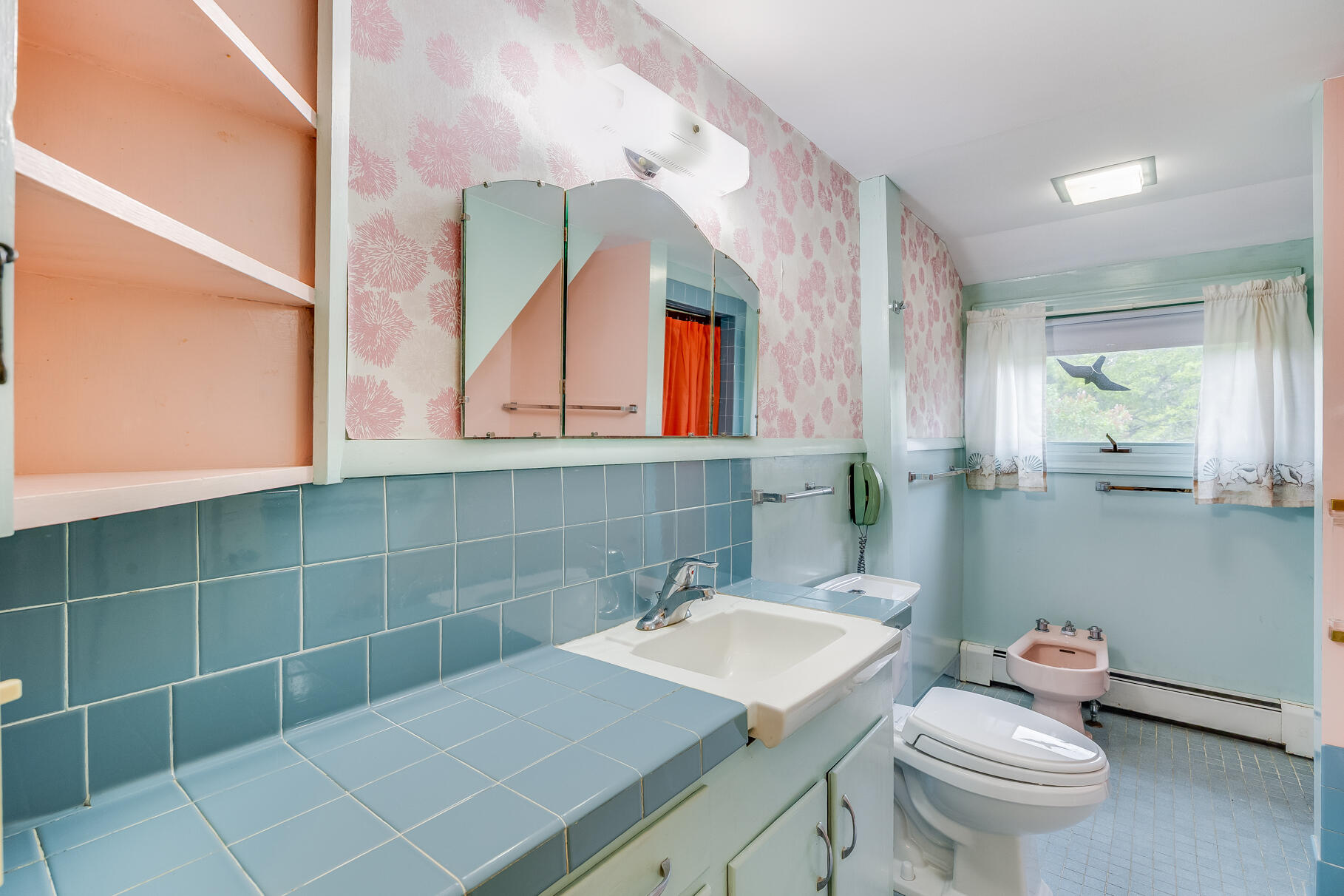 575 Nauset Road Eastham, MA 02642 - Photo 33 of 68 a bathroom with a sink and a toilet