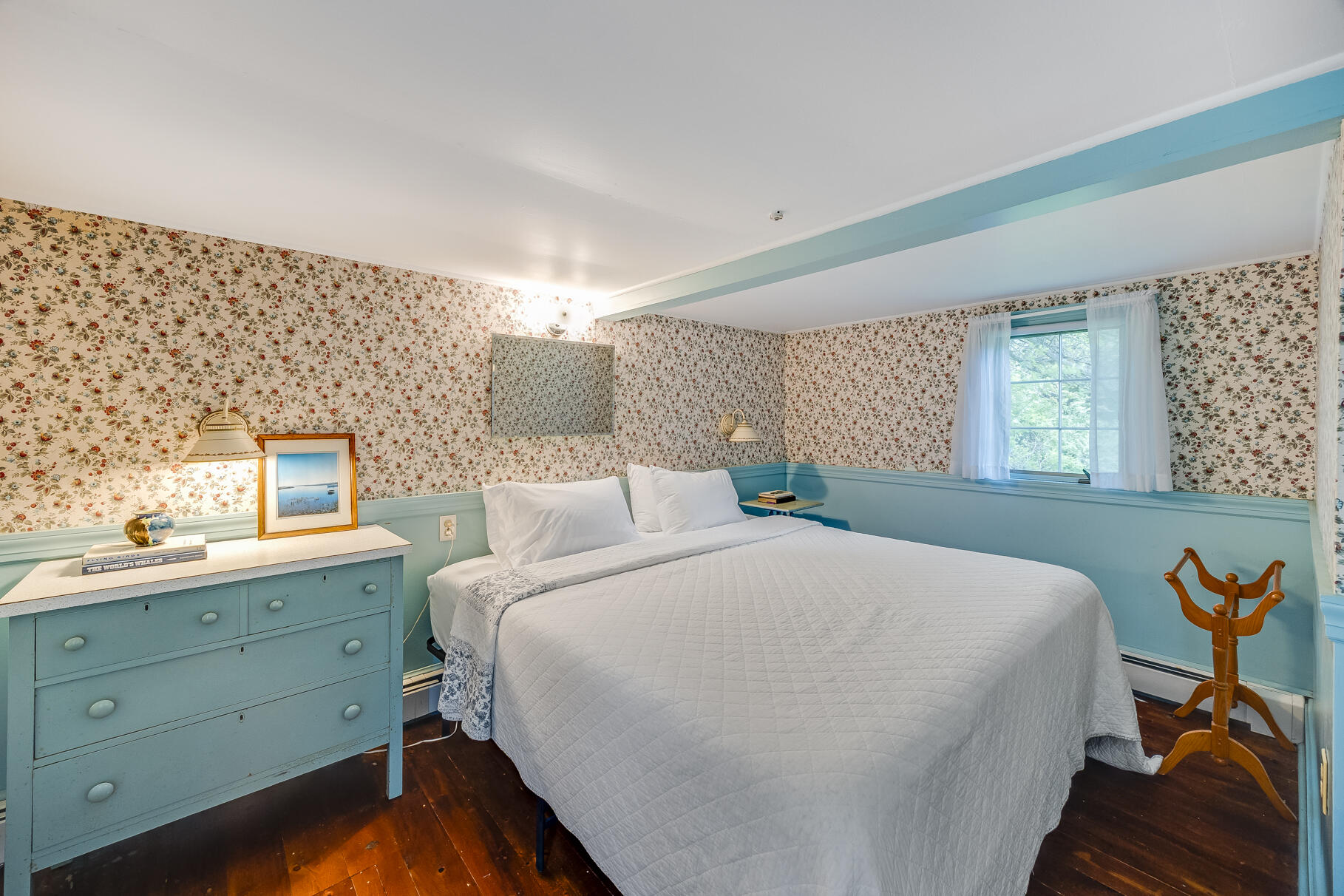 575 Nauset Road Eastham, MA 02642 - Photo 40 of 68 a bedroom with a bed and a windows