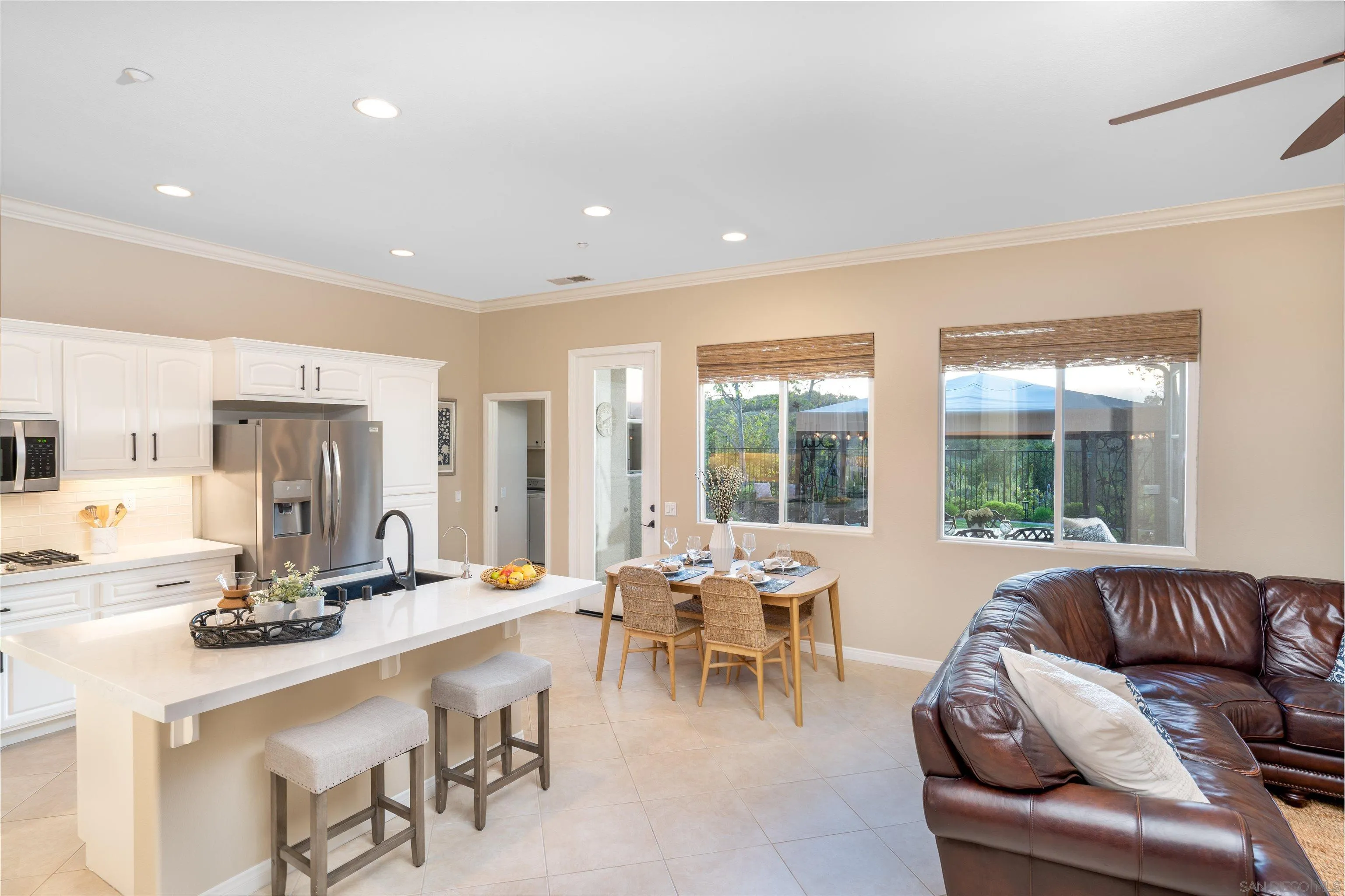 585 Inverlochy Drive Fallbrook, CA 92028 - Photo 11 of 44 Gallery Image 11