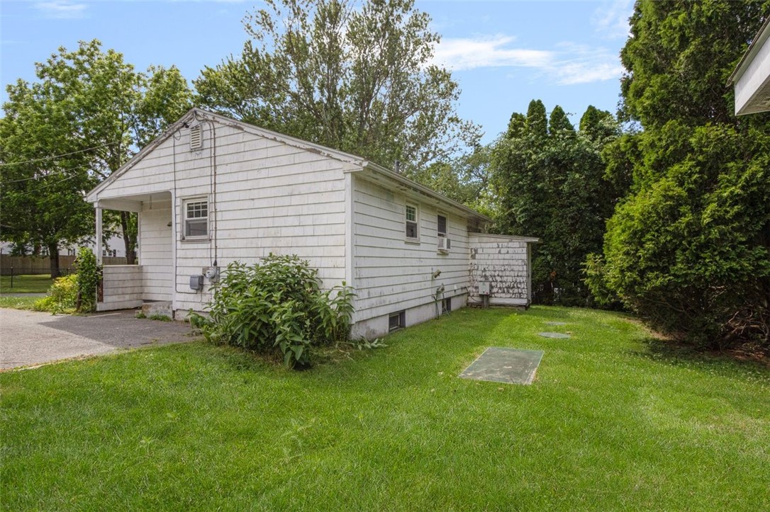 58 Springer Avenue Tiverton, RI 02878 - Photo 28 of 32