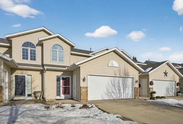 $339,900 | 2796 Viola Heights Drive Northeast, Rochester, MN 55906