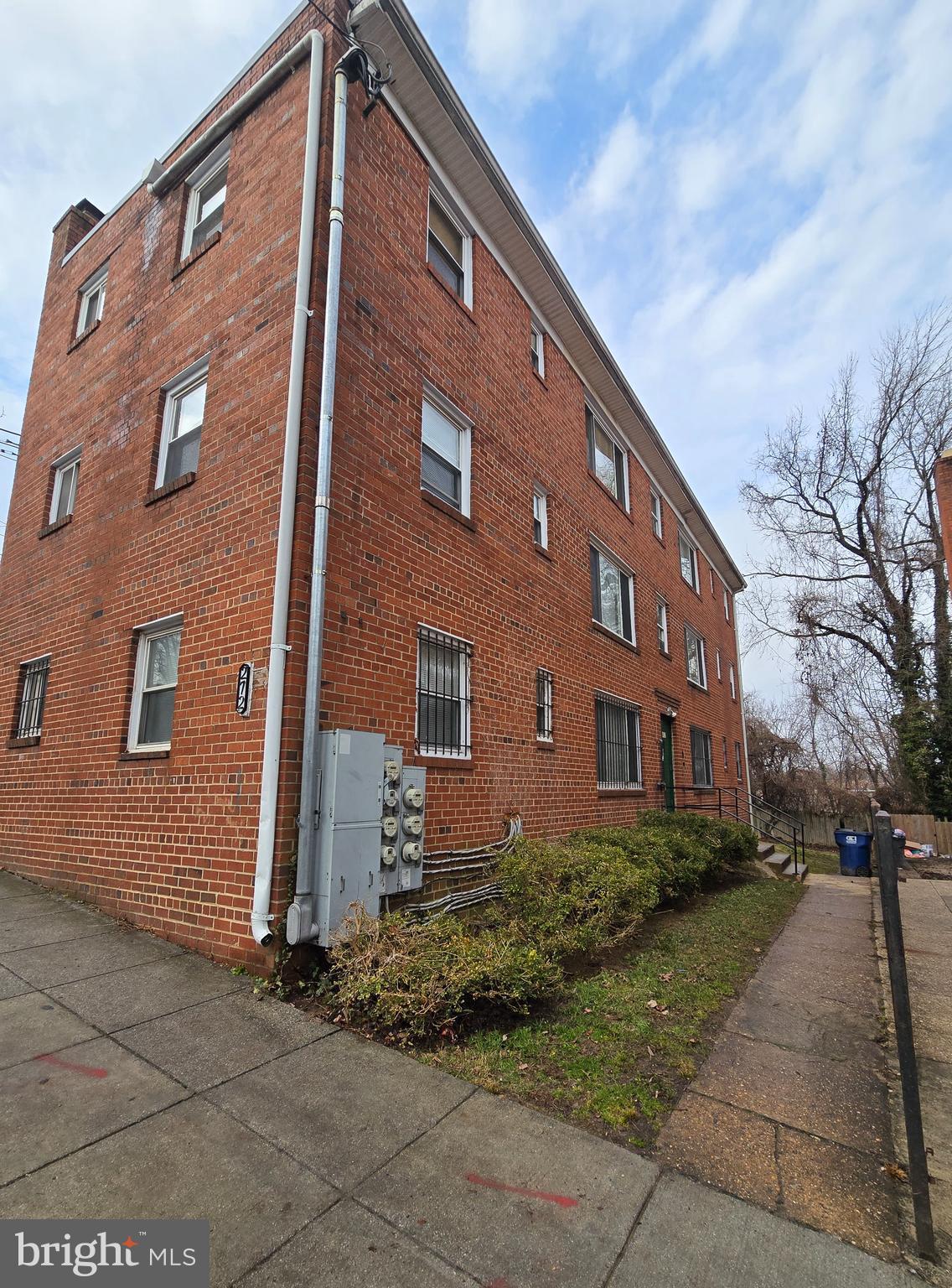 272 56th Street Northeast Washington, DC 20019 - Photo 1 of 13