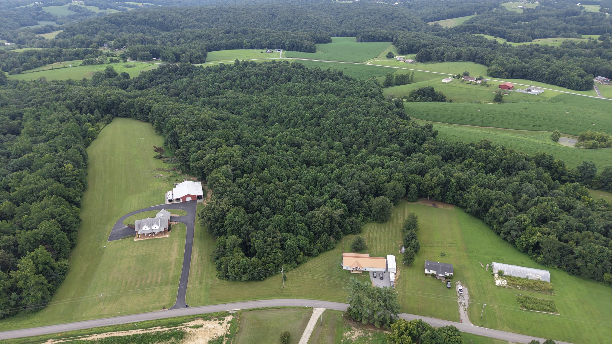 4423 Highland Road Lafayette, TN 37083 - Photo 17 of 32
