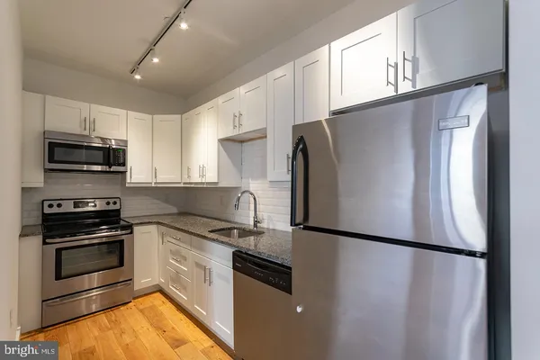 $2,095 | 224 Church Street, Unit 504, Philadelphia, PA 19106