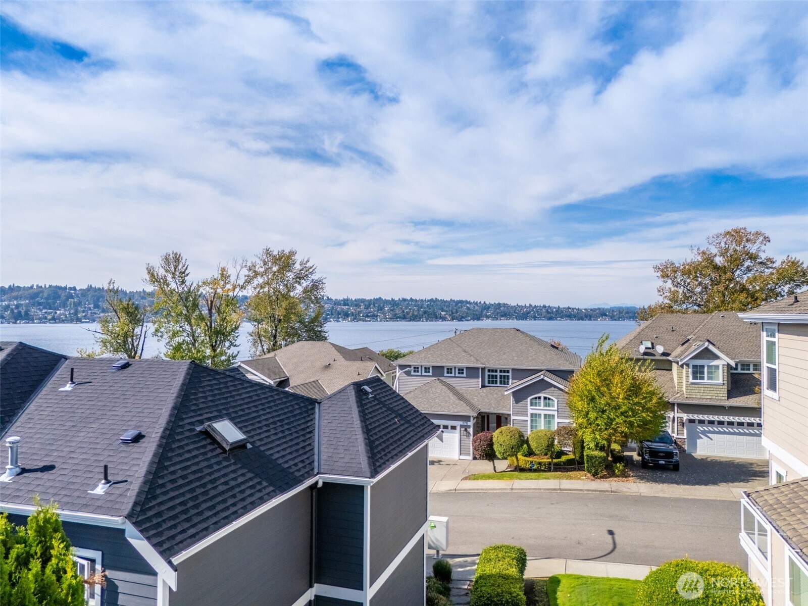 1011 North 27th Place Renton, WA 98056 - Photo 32 of 40 an aerial view of multiple houses with yard