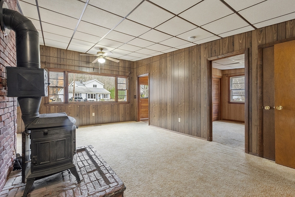 7 Hickory Lane Lunenburg, MA 01462 - Photo 19 of 40 a view of livingroom with furniture