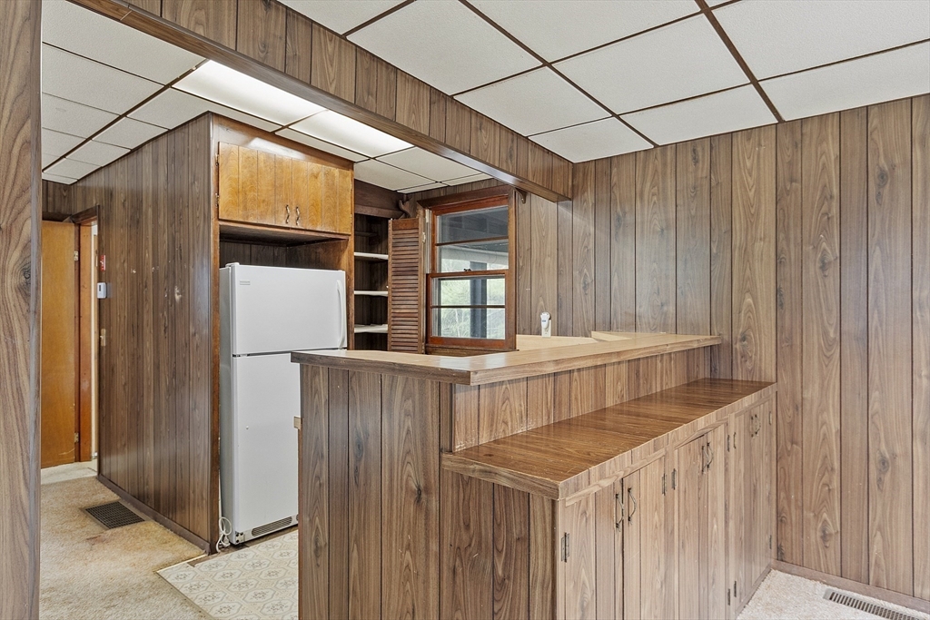 7 Hickory Lane Lunenburg, MA 01462 - Photo 30 of 40 a view of front door