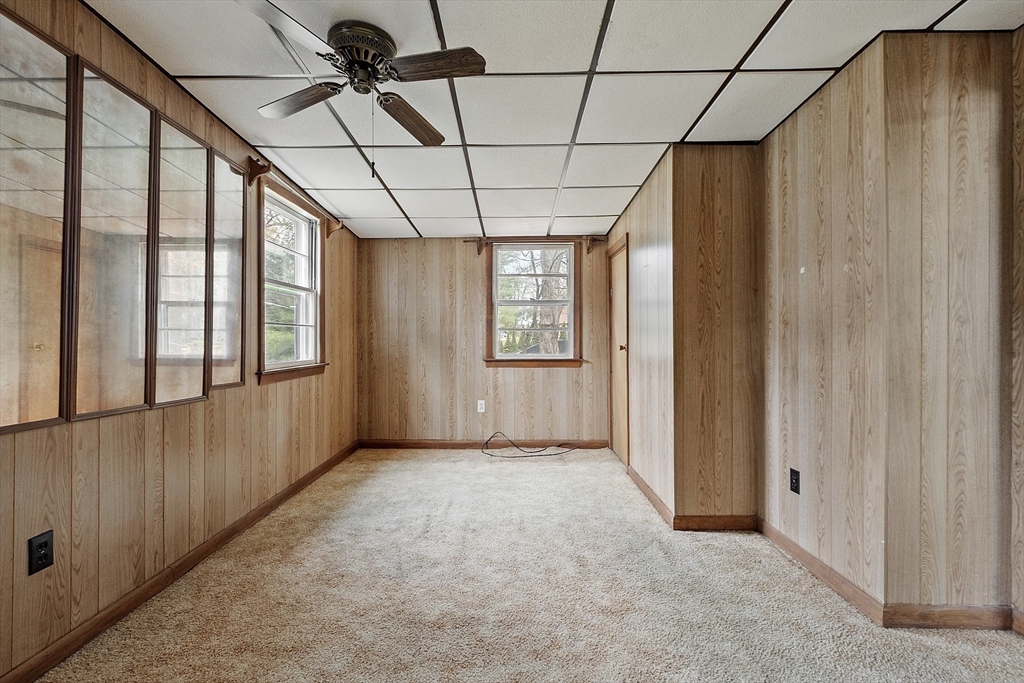 7 Hickory Lane Lunenburg, MA 01462 - Photo 36 of 40 a view of entryway