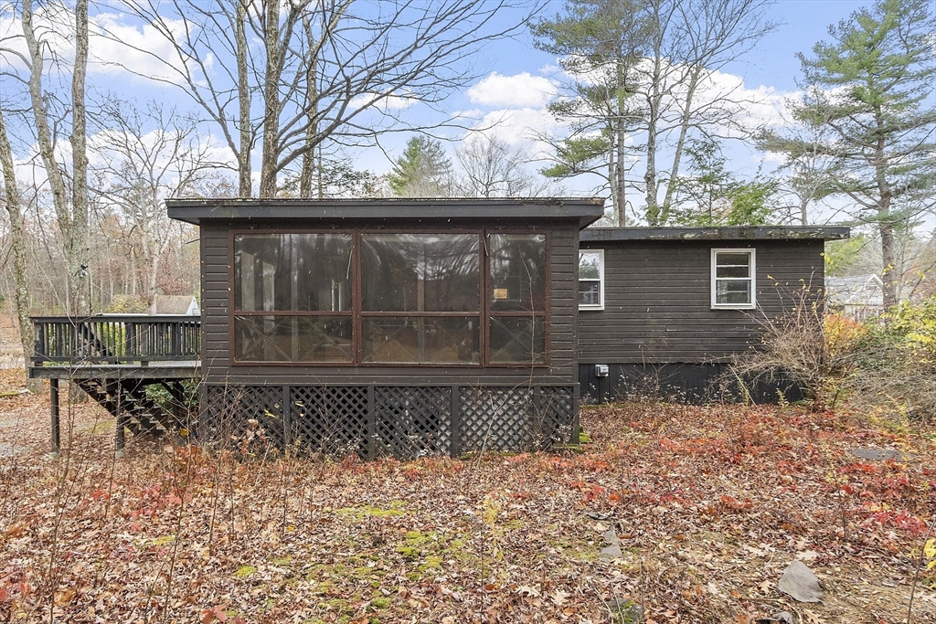 7 Hickory Lane Lunenburg, MA 01462 - Photo 7 of 40 a front view of a house with a yard