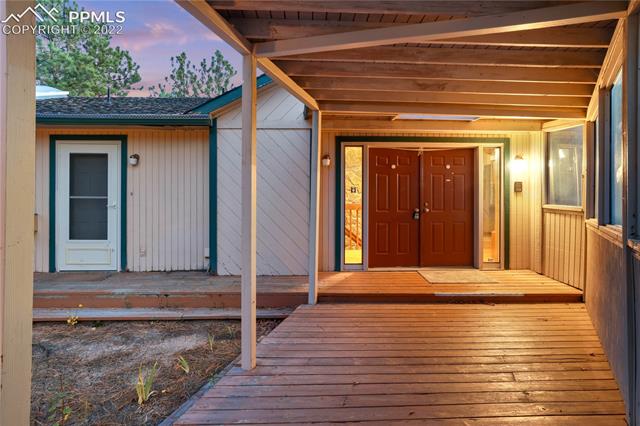 18643 Lower Lake Road Monument, CO 80132 - Photo 4 of 46 Gallery Image 4