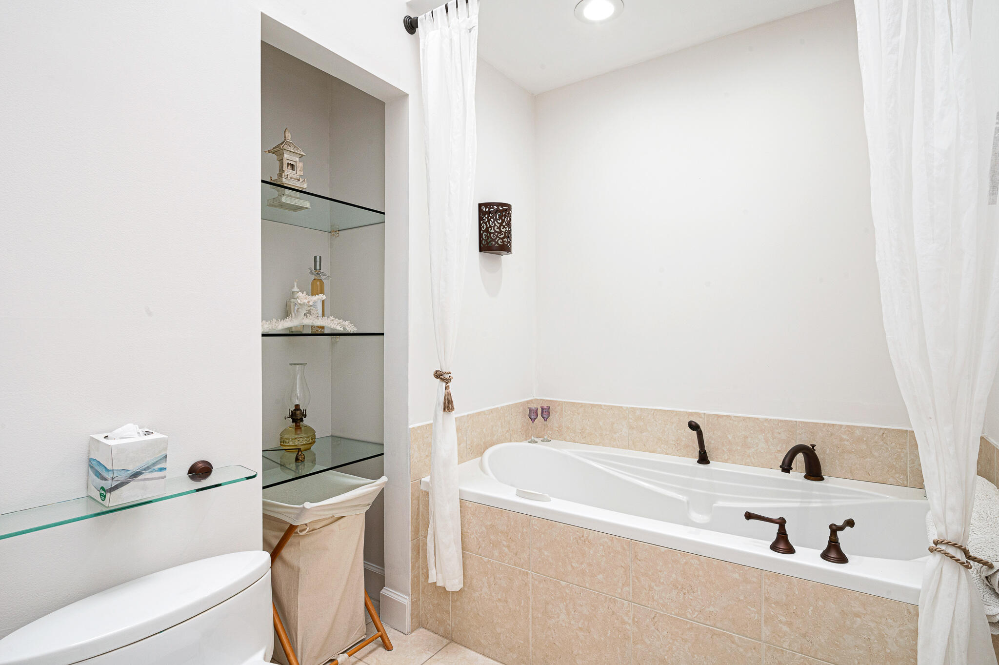 22785 Marbella Circle Boca Raton, FL 33433 - Photo 15 of 24 photo-13