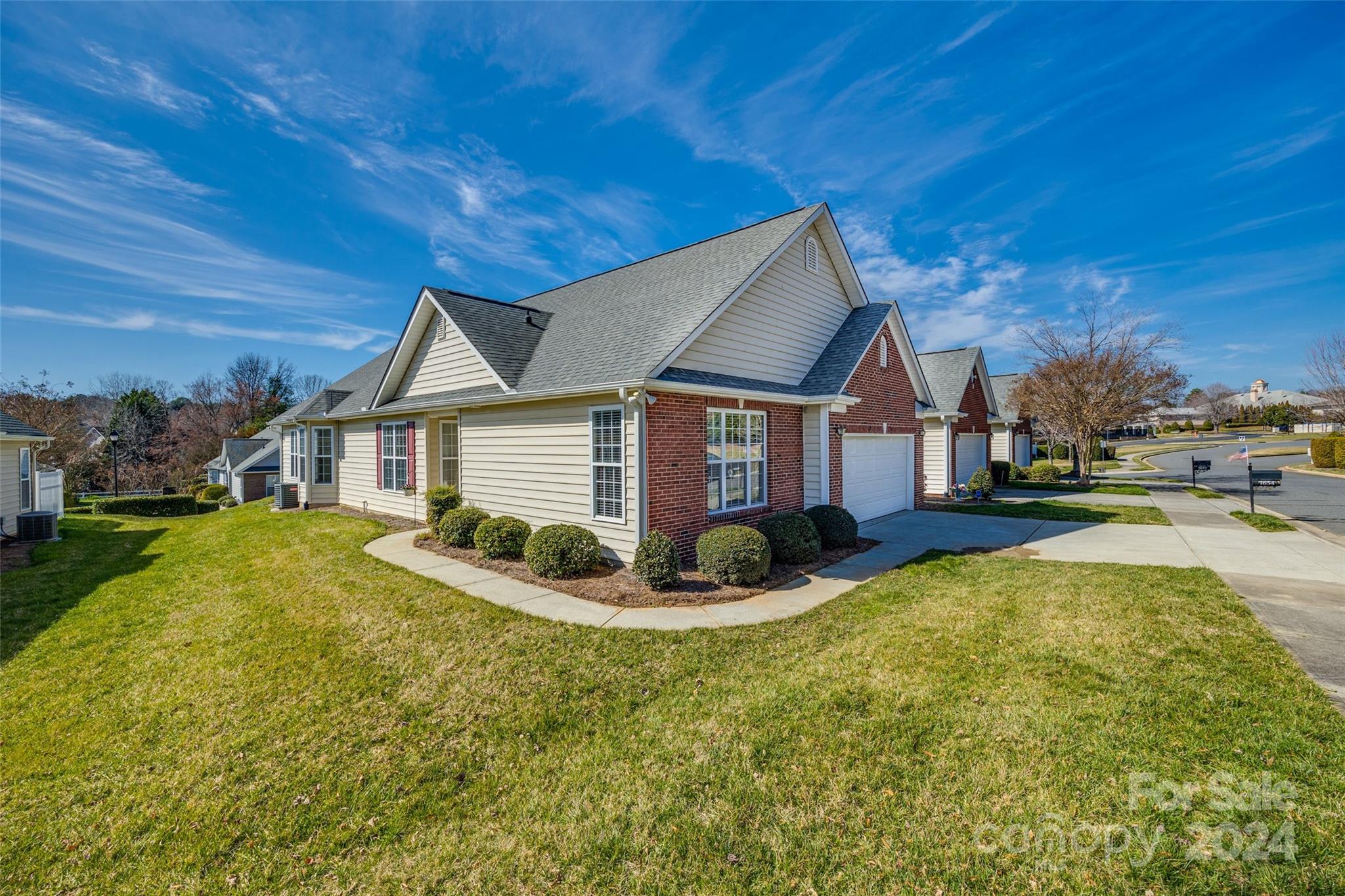 1658 Onyx Ridge Fort Mill, SC 29708 - Photo 32 of 43 Gallery Image 32