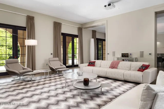 $18,500,000 | 41 Meadow Wood Drive, Greenwich, CT 06830