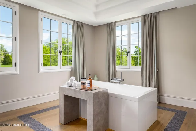 $18,500,000 | 41 Meadow Wood Drive, Greenwich, CT 06830