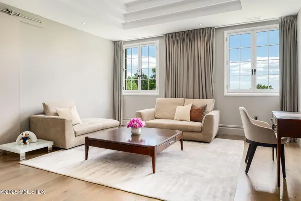 $18,500,000 | 41 Meadow Wood Drive, Greenwich, CT 06830