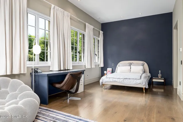 $18,500,000 | 41 Meadow Wood Drive, Greenwich, CT 06830