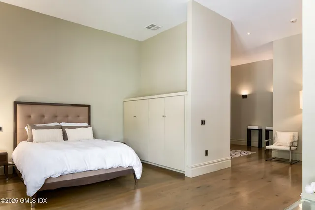 $18,500,000 | 41 Meadow Wood Drive, Greenwich, CT 06830