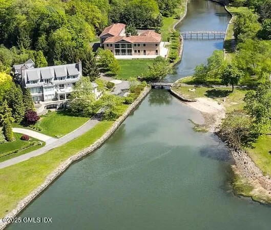 $18,500,000 | 41 Meadow Wood Drive, Greenwich, CT 06830