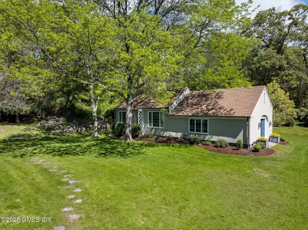 $18,500,000 | 41 Meadow Wood Drive, Greenwich, CT 06830