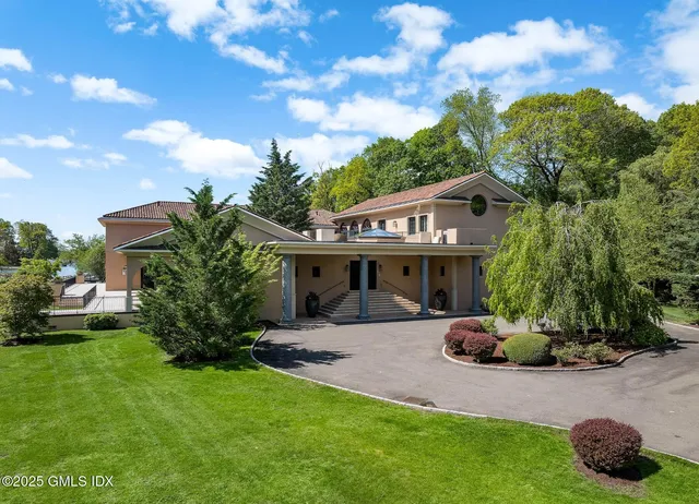 $18,500,000 | 41 Meadow Wood Drive, Greenwich, CT 06830