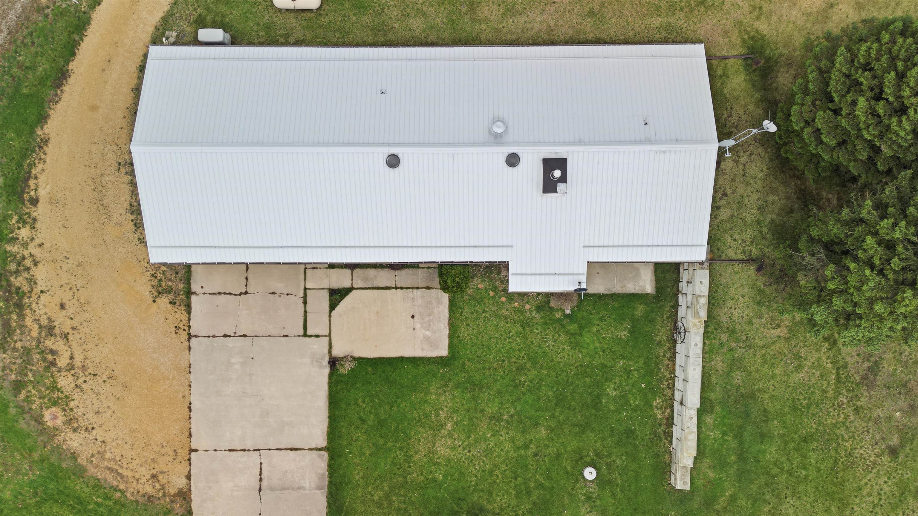 2870 South Wagon Road Polo, IL 61064 - Photo 22 of 30