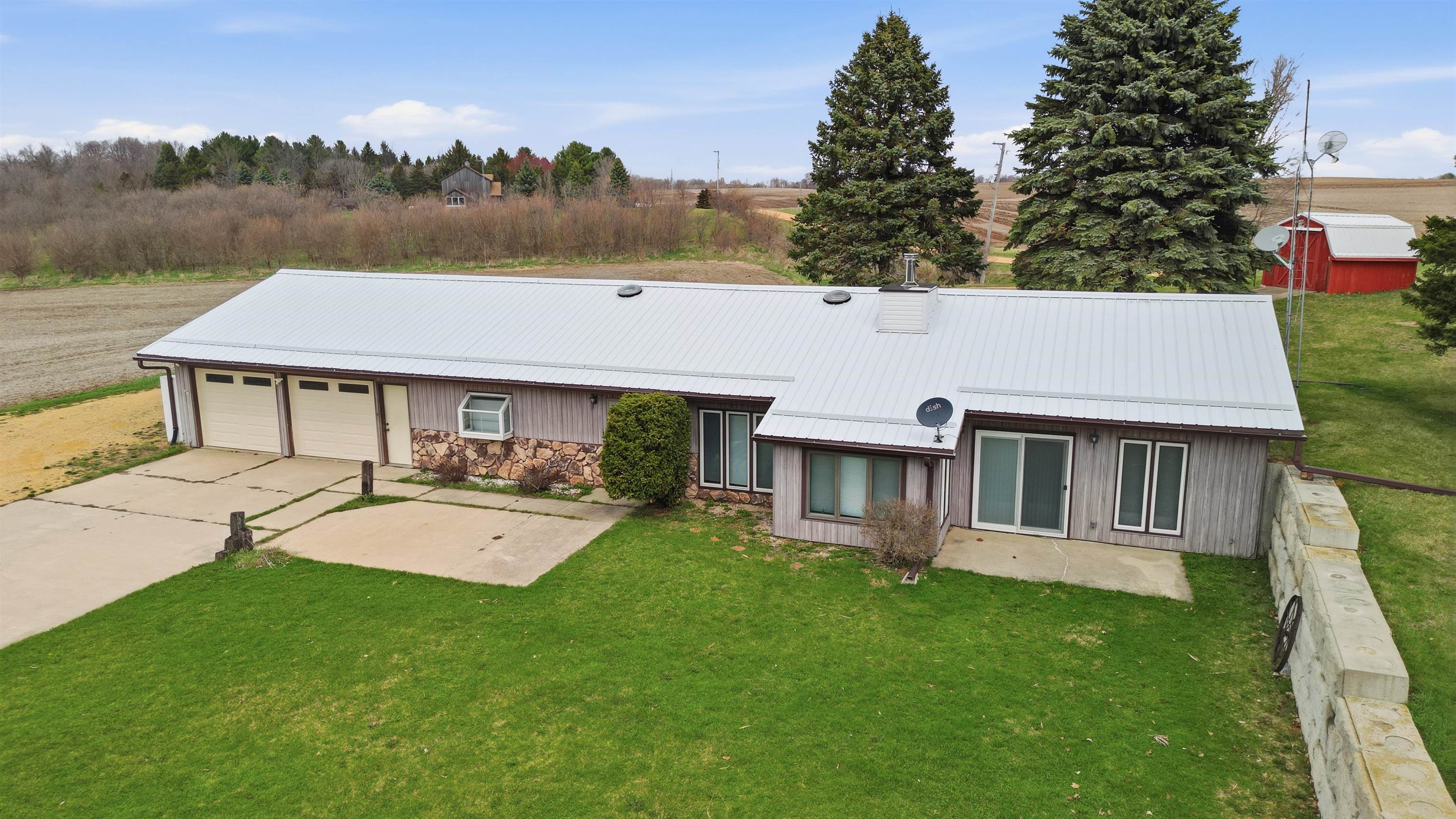 2870 South Wagon Road Polo, IL 61064 - Photo 23 of 30