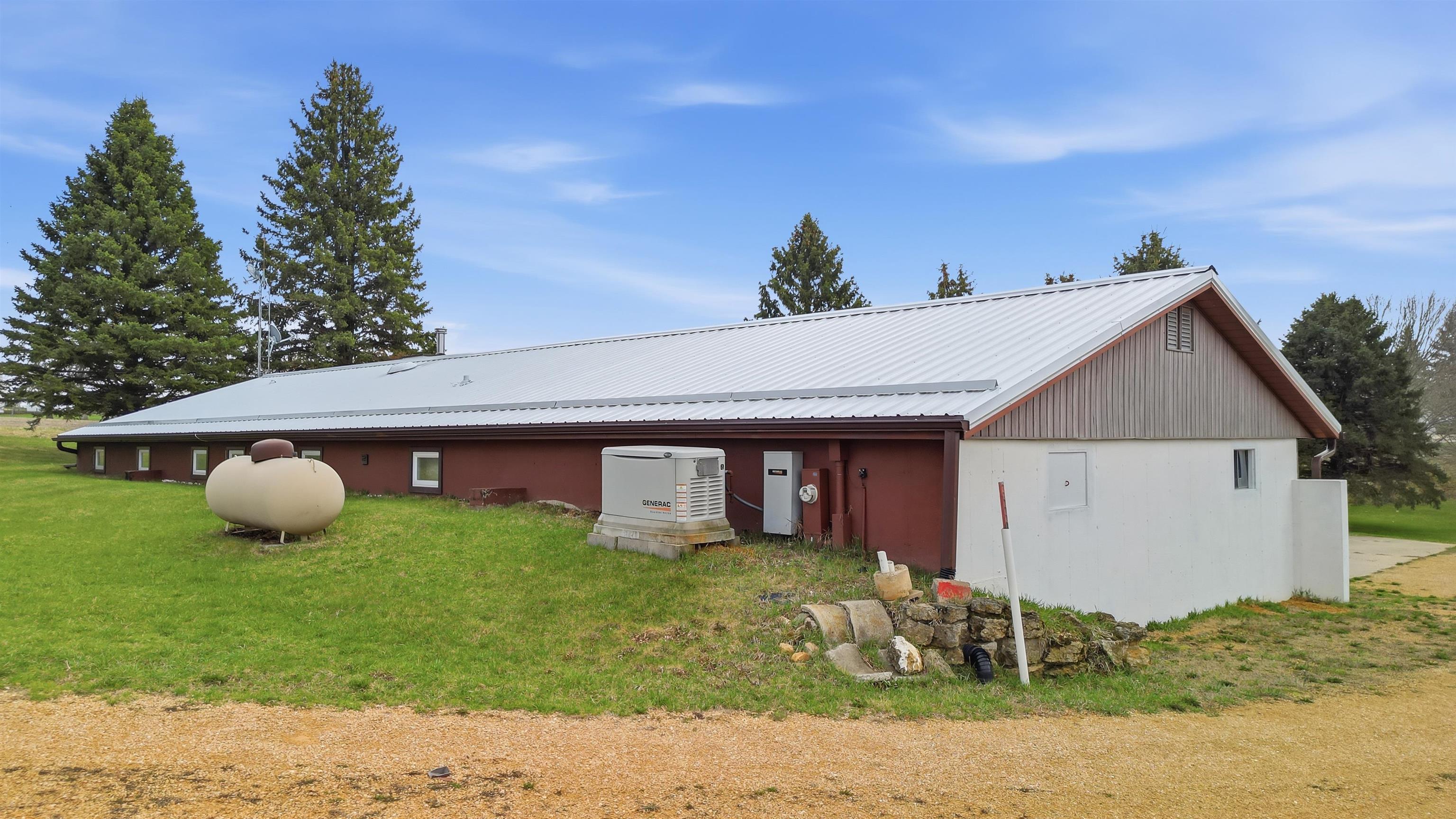 2870 South Wagon Road Polo, IL 61064 - Photo 24 of 30