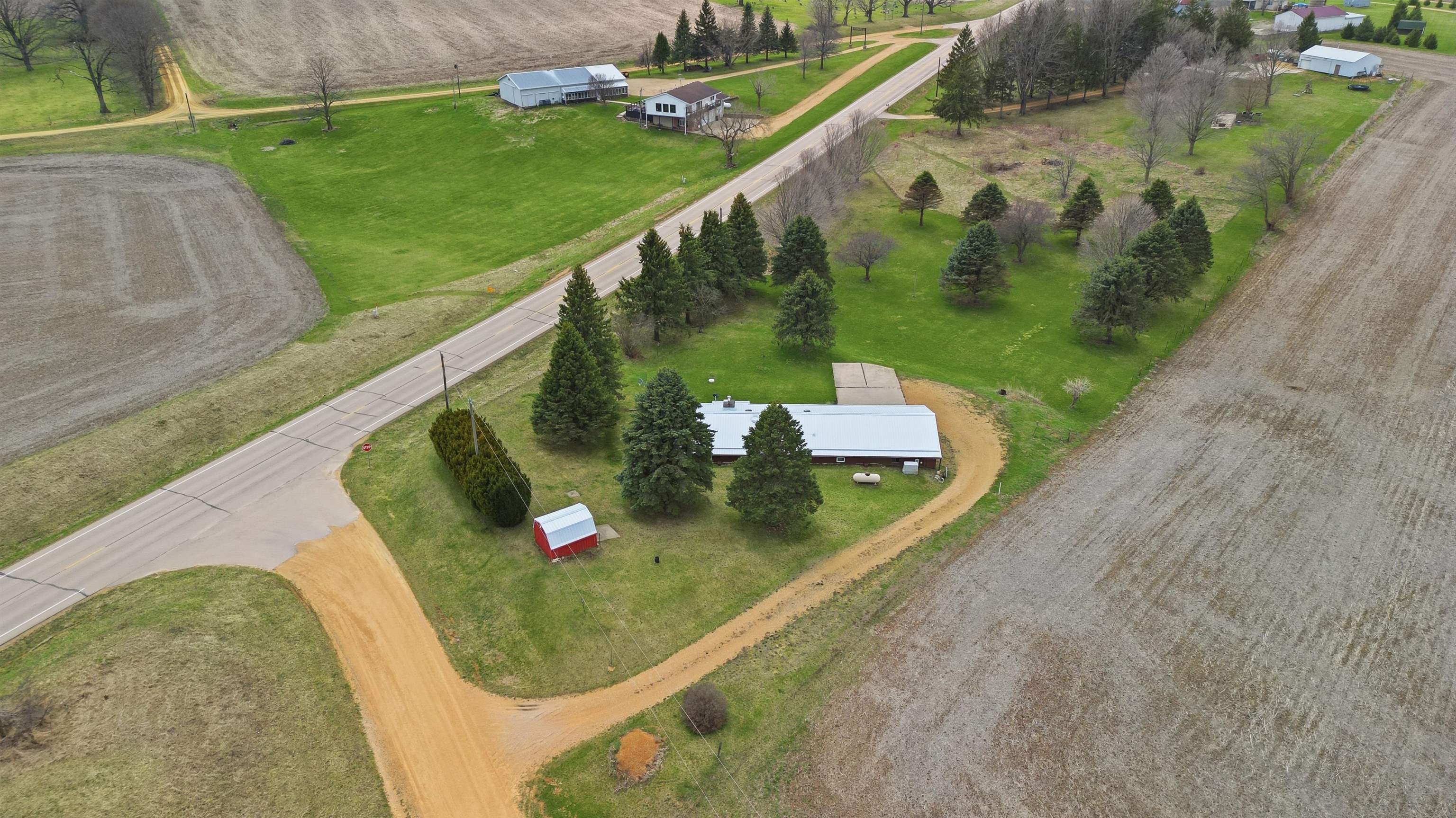 2870 South Wagon Road Polo, IL 61064 - Photo 6 of 30