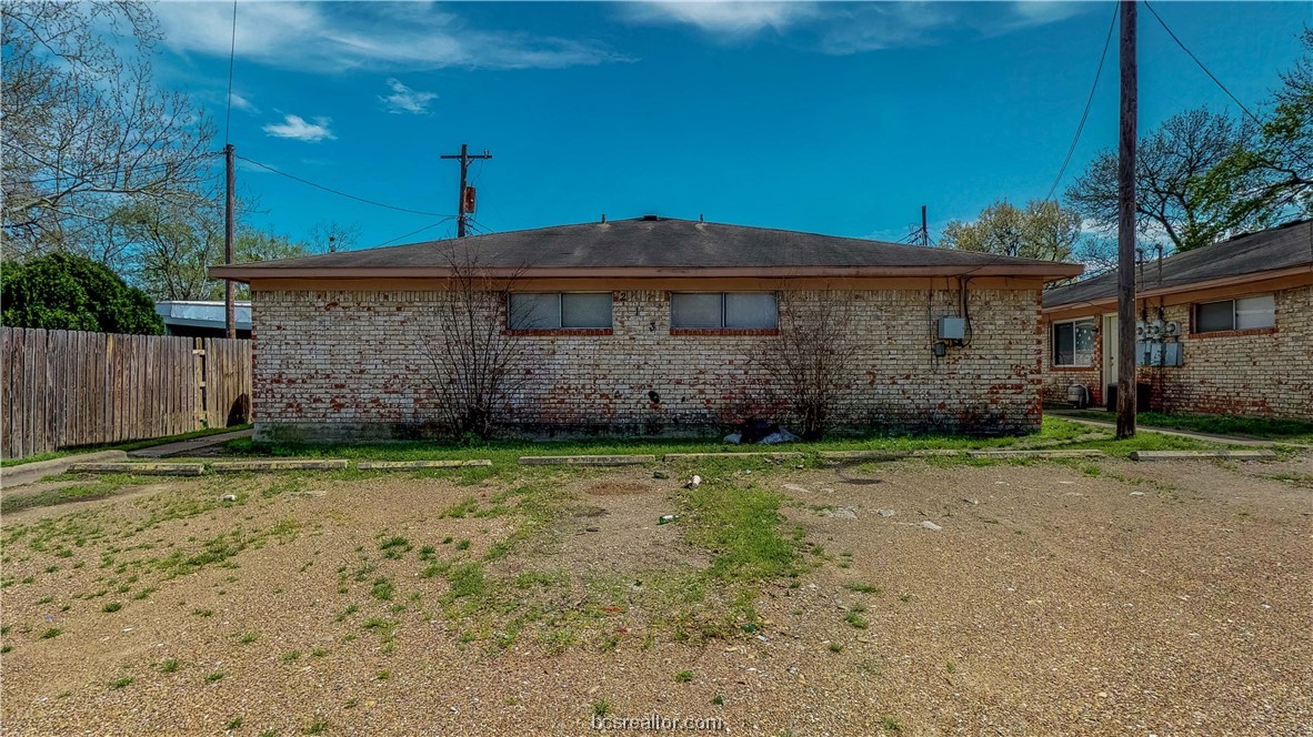 213 Ehlinger Dr Unit D  