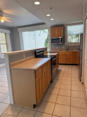 $1,425 | 2310 First Street, Unit 402, Fort Myers, FL 33901