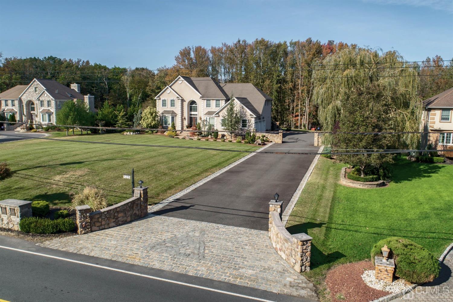 329 Pleasant Valley Road Old Bridge, NJ 08857 - Photo 5 of 75 Gallery Image 5