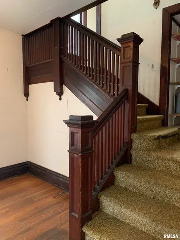 $58,000 | 545 Bainbridge Street, Barry, IL 62312