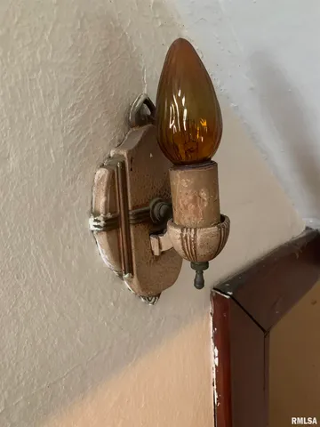 $58,000 | 545 Bainbridge Street, Barry, IL 62312