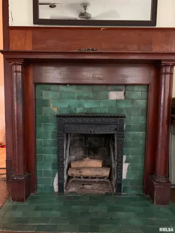 $58,000 | 545 Bainbridge Street, Barry, IL 62312