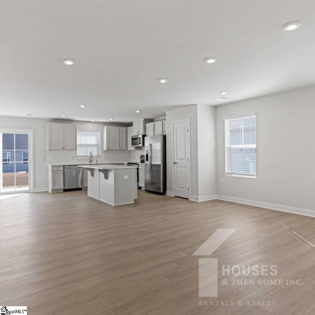 1130 Bulrush Drive Woodruff, SC 29388 - Photo 5 of 21