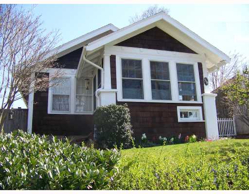 59 Malbone Road Newport, RI 02840 - Photo 3 of 8 Exterior Front.