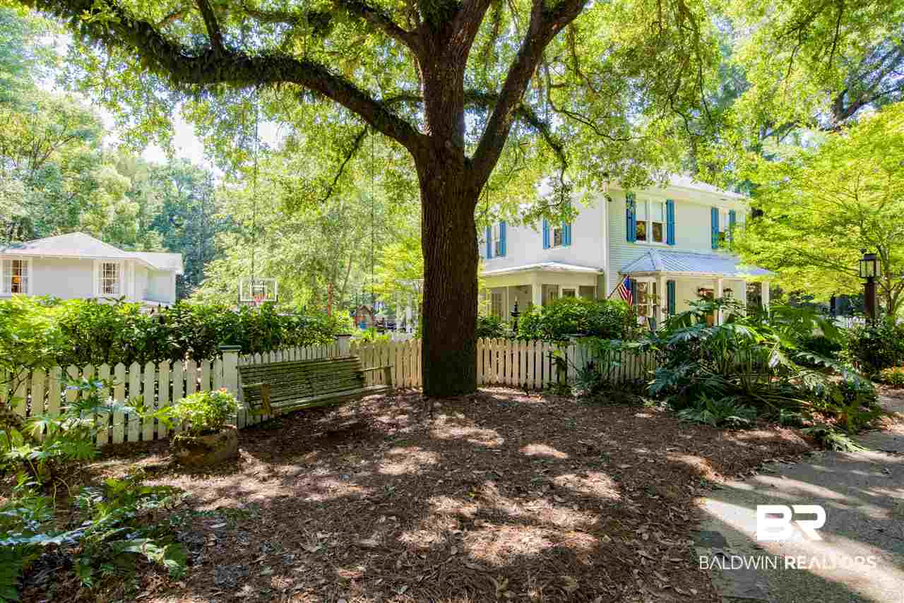 57 North Bayview Street Fairhope, AL 36532 - Photo 2 of 49