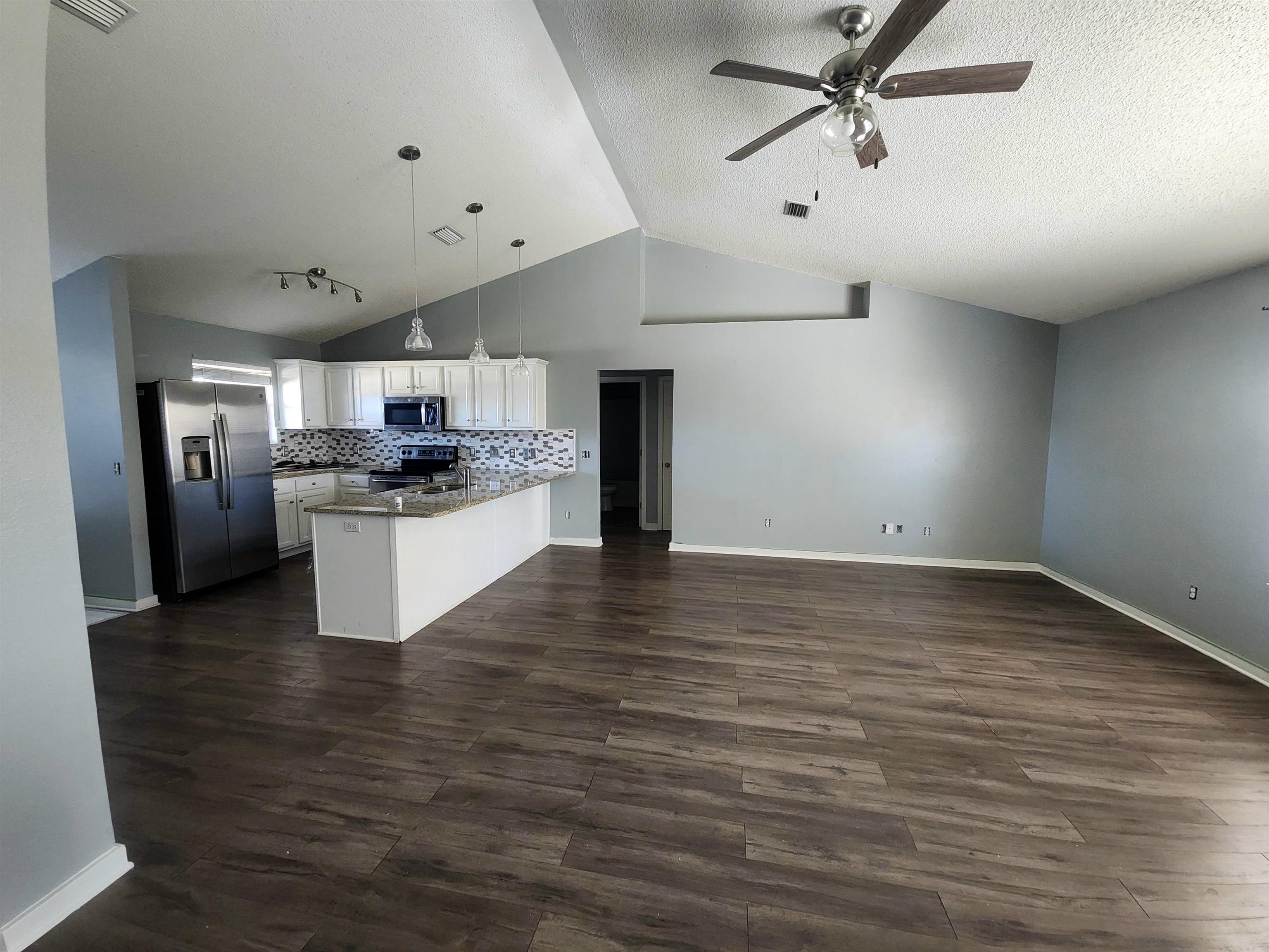 24002 Raynagua Boulevard Loxley, AL 36551 - Photo 2 of 12