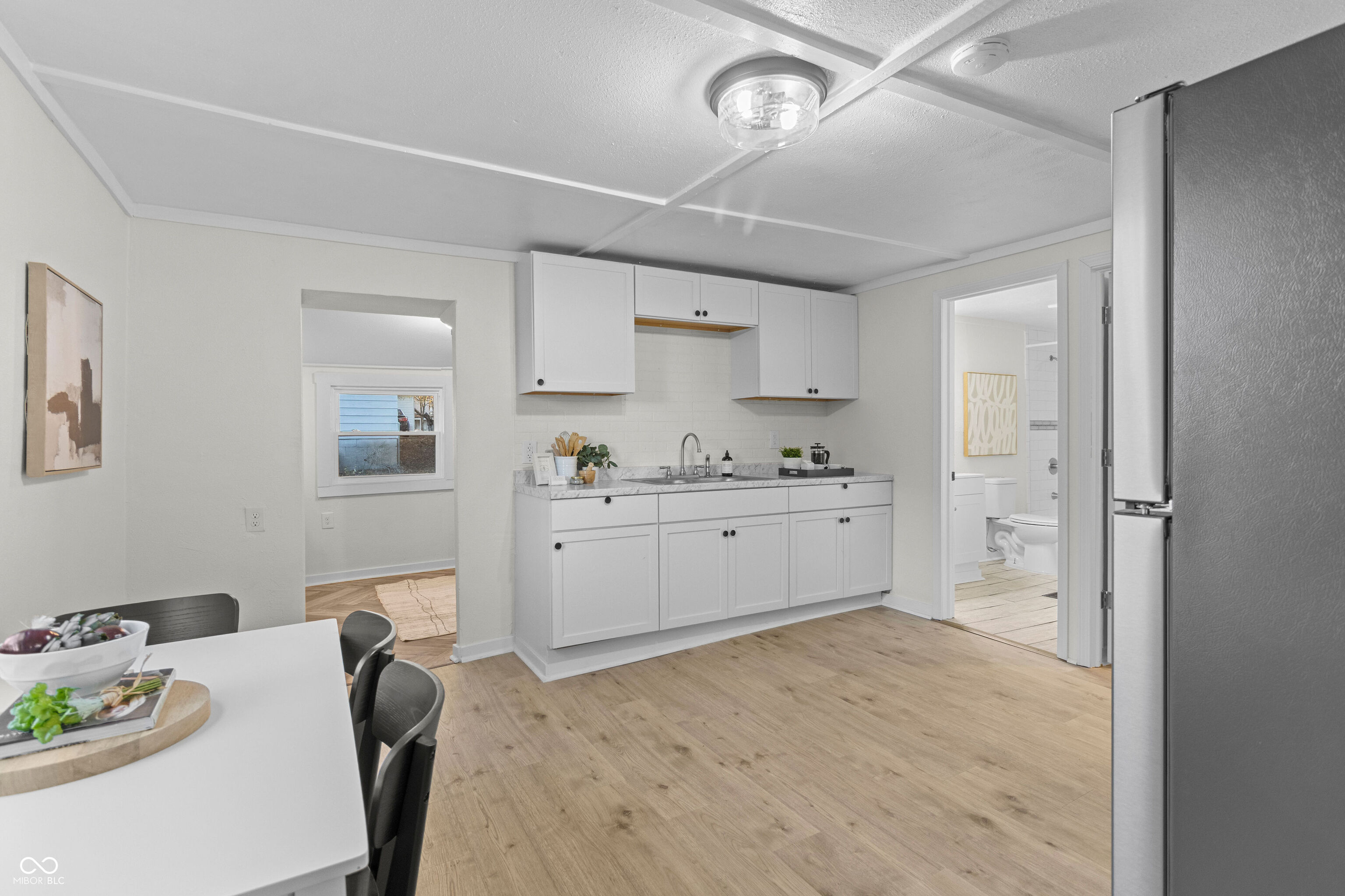 911 West 3rd Street Anderson, IN 46016 - Photo 6 of 22