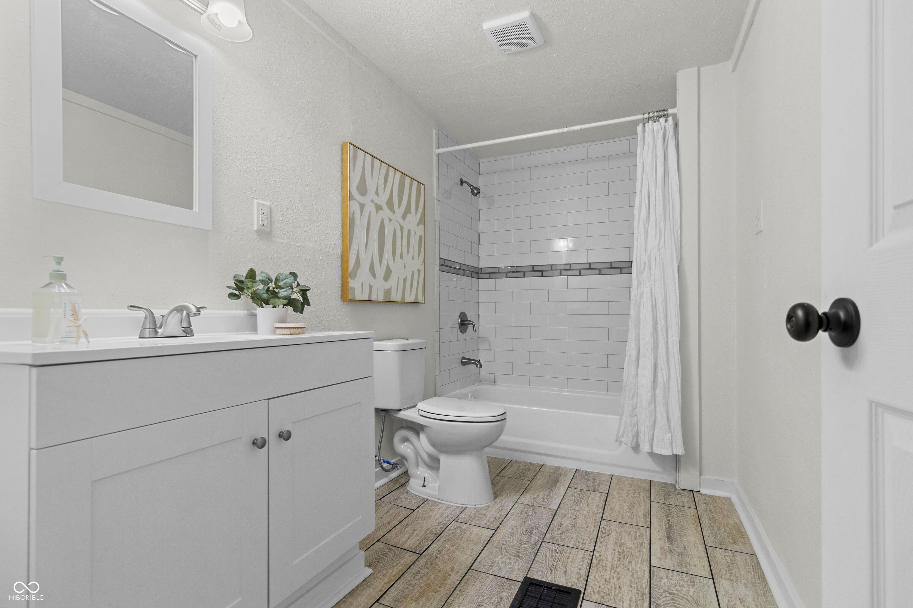 911 West 3rd Street Anderson, IN 46016 - Photo 10 of 22