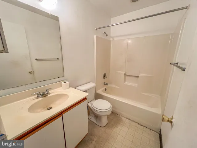 $225,000 | 120 Diminish Drive, Newark, DE 19713