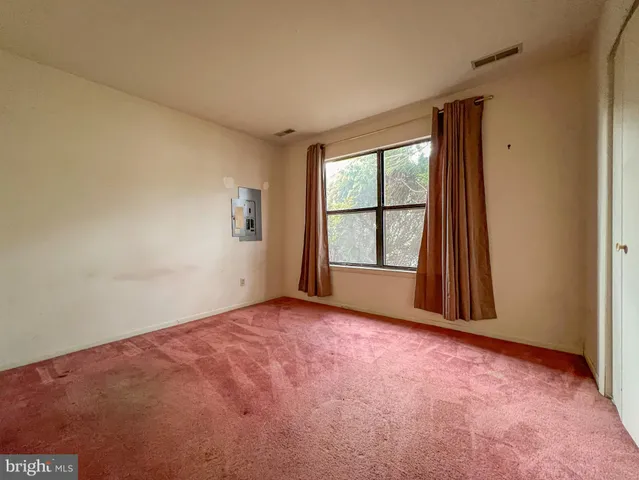 $225,000 | 120 Diminish Drive, Newark, DE 19713