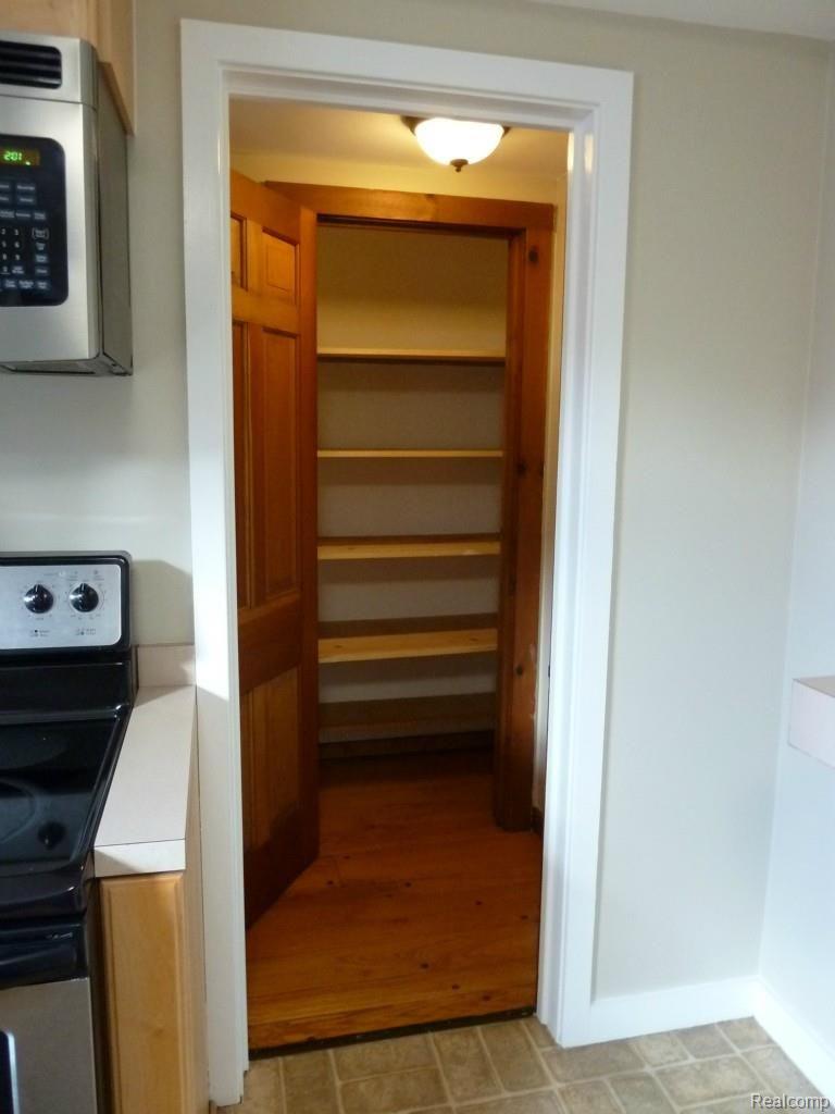 165 North Adams Road Birmingham, MI 48009 - Photo 11 of 24 Adams Road 036.jpg