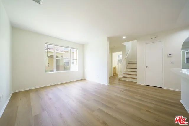 $3,875 | 121 Cancion Way, Los Angeles, CA 90033