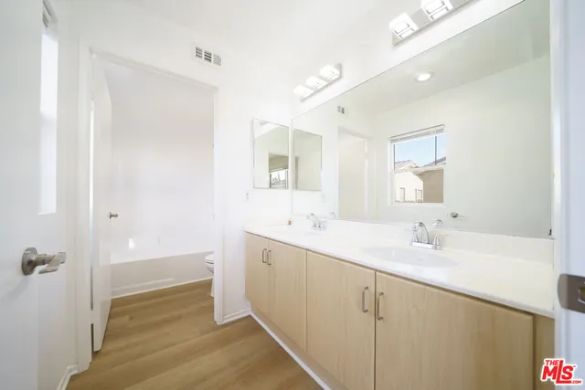 $3,875 | 121 Cancion Way, Los Angeles, CA 90033