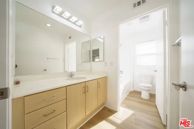 $3,875 | 121 Cancion Way, Los Angeles, CA 90033