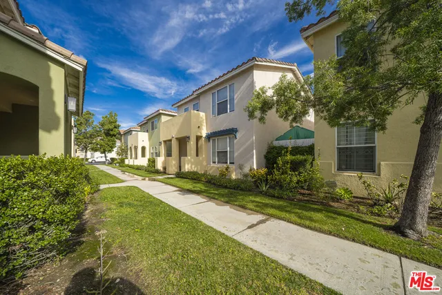 $3,875 | 121 Cancion Way, Los Angeles, CA 90033