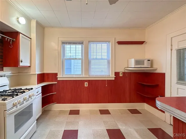 $189,900 | 12 Rose Place, Utica, NY 13502