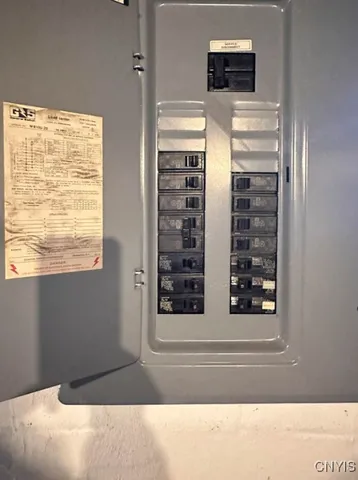 $189,900 | 12 Rose Place, Utica, NY 13502